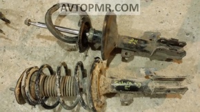 Амортизатор передний правый Toyota Camry v30 2.4