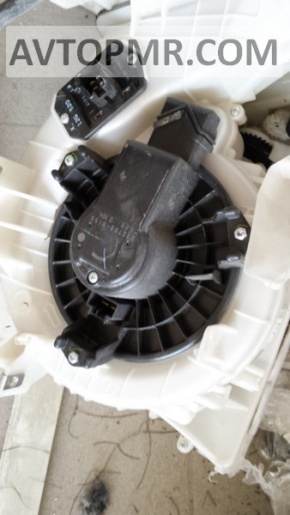 Motorul ventilatorului de încălzire Toyota Rav4 06-12