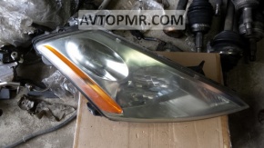 Far dreapta față Nissan Murano z50 03-08, gol, cu halogen, pentru polizare.