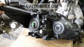 Фара передняя левая Toyota Prius 30 10-11 Галоген, налет внутри