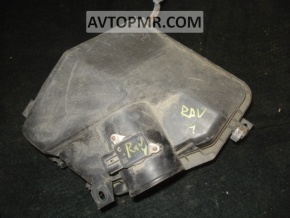 Capacul filtrului de aer Toyota Rav4 06-12