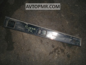 Panoul lateral dreapta față a ușii Toyota Sienna 04-10