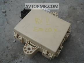 Блок предохранителей багажника Lexus RX300 RX330 04-09