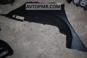 Capacul arcului stâng Nissan Murano z50 03-08 negru.