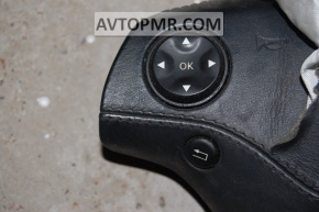 Butonul de control de pe volanul Mercedes W221