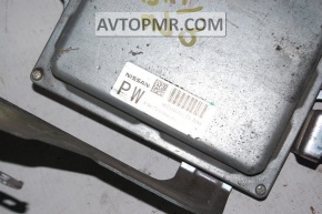 Blocul ECU al motorului Nissan Murano z51 09-14