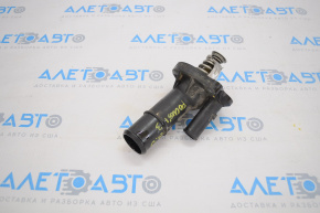 Corpul termostatului Ford Focus mk3 11-18 2.0