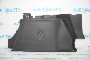 Capacul arcului drept Ford Focus mk3 11-18 5d fără subwoofer negru.