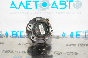 Ступица задняя правая Ford Focus mk3 11-18