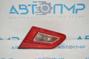 Lampa capacului portbagajului dreapta Infiniti G25 G35 G37 4d 06-14