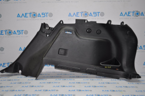 Capacul arcului drept Jeep Cherokee KL 14-18 negru.