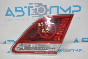 Lampa interioară pentru capacul portbagajului dreapta Lexus ES300 ES330 04-06