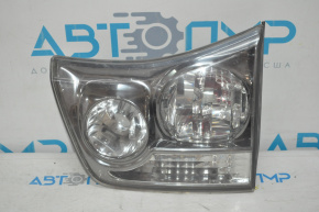 Lampa interioară pentru capacul portbagajului dreapta Lexus RX300 RX330 04-06 pre-restilizare.