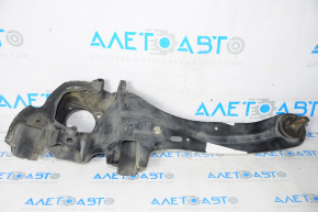 Цапфа задняя левая Mazda3 2.3 03-09 с рычагом