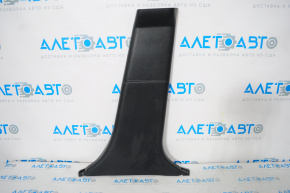 Capacul stâlpului central dreapta jos Subaru Legacy 15-19 negru.