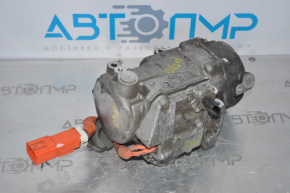 Компрессор кондиционера Toyota Prius V 12-17