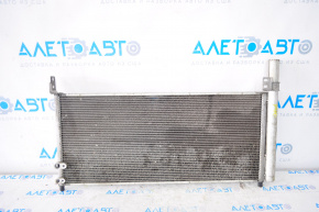 Radiatorul condensatorului de aer condiționat Toyota Prius V 12-17