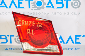 Фонарь внутренний крышка багажника левый Chevrolet Cruze 11-15