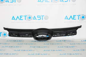 Решетка радиатора grill Ford Focus mk3 11-14 дорест usa без эмблемы глянец