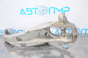 Capacul frontal dreapta Infiniti G25 G35 G37 4d 06-12 AWD