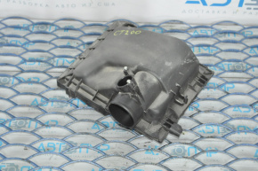 Capacul superior al filtrului de aer Lexus CT200h 11-17