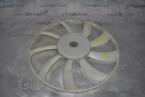 Paletele ventilatorului de răcire drept Toyota Avalon 13-18 2.5 hibrid cu 9 paleți.