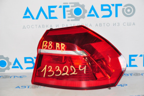 Lampa exterioară aripă dreapta VW Passat b8 16-19 SUA halogen luminos