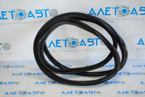 Уплотнитель крышки багажника Chevrolet Malibu 13-15