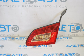 Lampa capacului portbagajului dreapta Infiniti G25 G35 G37 4d 06-14