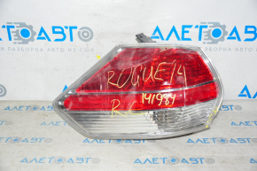 Lampa exterioară aripă stângă Nissan Rogue 14-16, cu un ciob și un plastic crăpat.