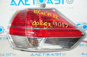 Lampa exterioară aripă dreapta Nissan Rogue 14-16 cu ciobitură.