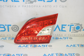 Lampa interioară pentru capacul portbagajului dreapta Nissan Sentra 13-15 pre-restilizare