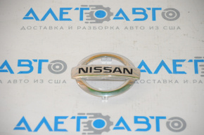 Emblema capacului portbagajului Nissan Versa 12-19 SUA