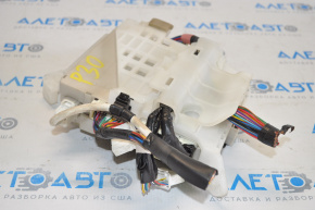 Body Control Module Toyota Prius 30 10-13 с блоком предохранителей подторпедным