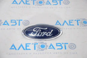 Emblema siglei de pe bara din față a Ford Fiesta 11-19