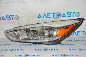 Far stânga față goală Ford Focus mk3 15-18 restilizat halogen luminos.