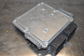 Modulul ECU al motorului Ford Fusion mk5 13-16