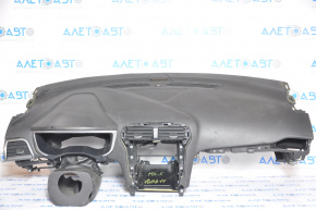 Panoul frontal al torpilei fără AIRBAG Ford Fusion mk5 13-20 are fixările rupte, rama este ruptă.