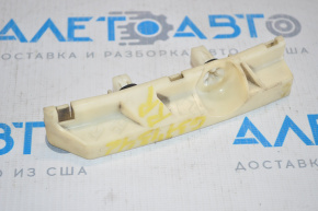 Suportul de prindere a barei spate sub stopul din dreapta pentru Infiniti G25 G35 G37 4d 07-13.