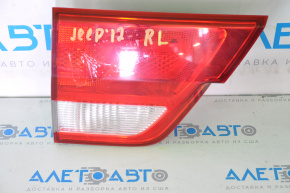 Lampa interioară pentru capacul portbagajului stânga Jeep Grand Cherokee WK2 11-13