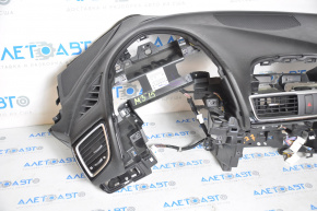 Panoul frontal al torpilei fără AIRBAG Mazda 3 14-18 BM cu marginea îndoită