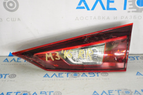 Lampa interioară pentru capacul portbagajului dreapta Mazda 3 14-18 BM halogen