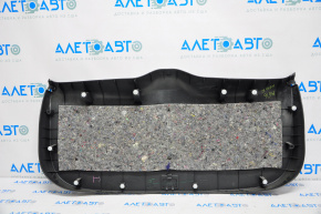 Capacul portbagajului Mitsubishi Outlander 14-21 negru, uzat.