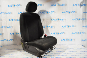 Scaun pasager Nissan Altima 13-18 fără airbag, manual, material textil negru, necesită curățare chimică.