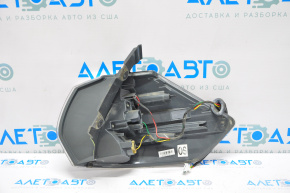 Lampa exterioară aripă stângă Nissan Rogue 14-16 cu plastic rupt.