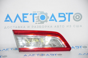 Lampa interioară pentru capacul portbagajului stânga Toyota Camry v50 12-14 SUA