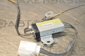 Amplificator de antenă Toyota Camry v55 15-17 SUA