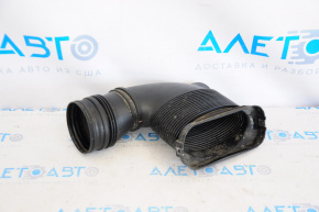 Conducta de aer VW Jetta 11-18 SUA 2.5 către filtru.