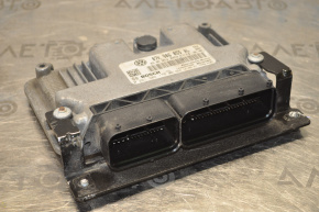 Blocul ECU al calculatorului motorului VW Passat b7 12-15 SUA 2.5