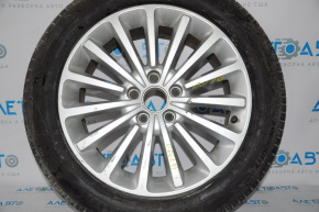 Roata de 17 inch pentru VW Passat B8 16-19 USA SE cu o janta puternic curbata.